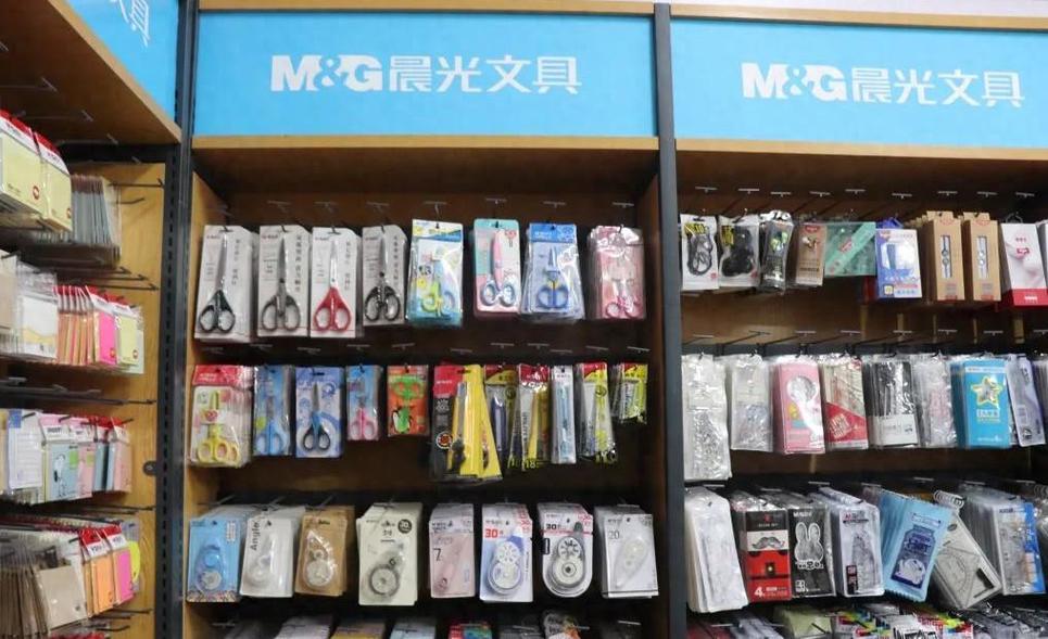 然而,晨光也面临着来自竞争对手,产品质量和市场变化等多重挑战